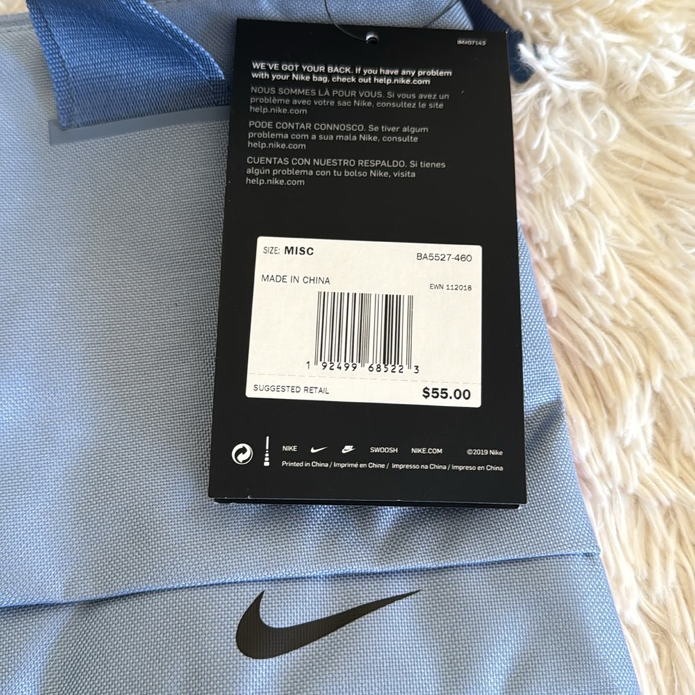 Nike Radiate 20L tote bag - Picture 11 of 11